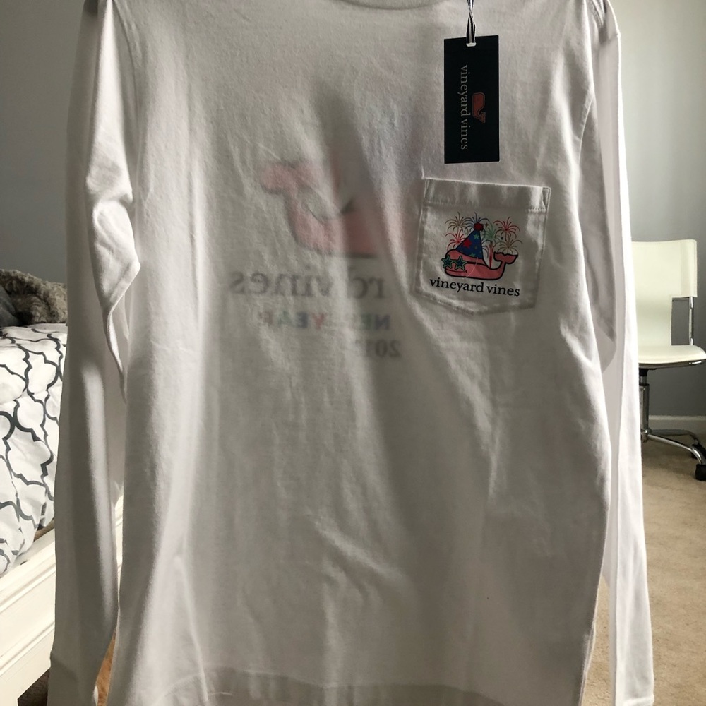 Vineyard vine shirt